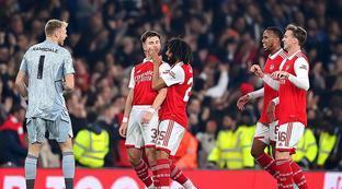 众见证了足 众见证了足