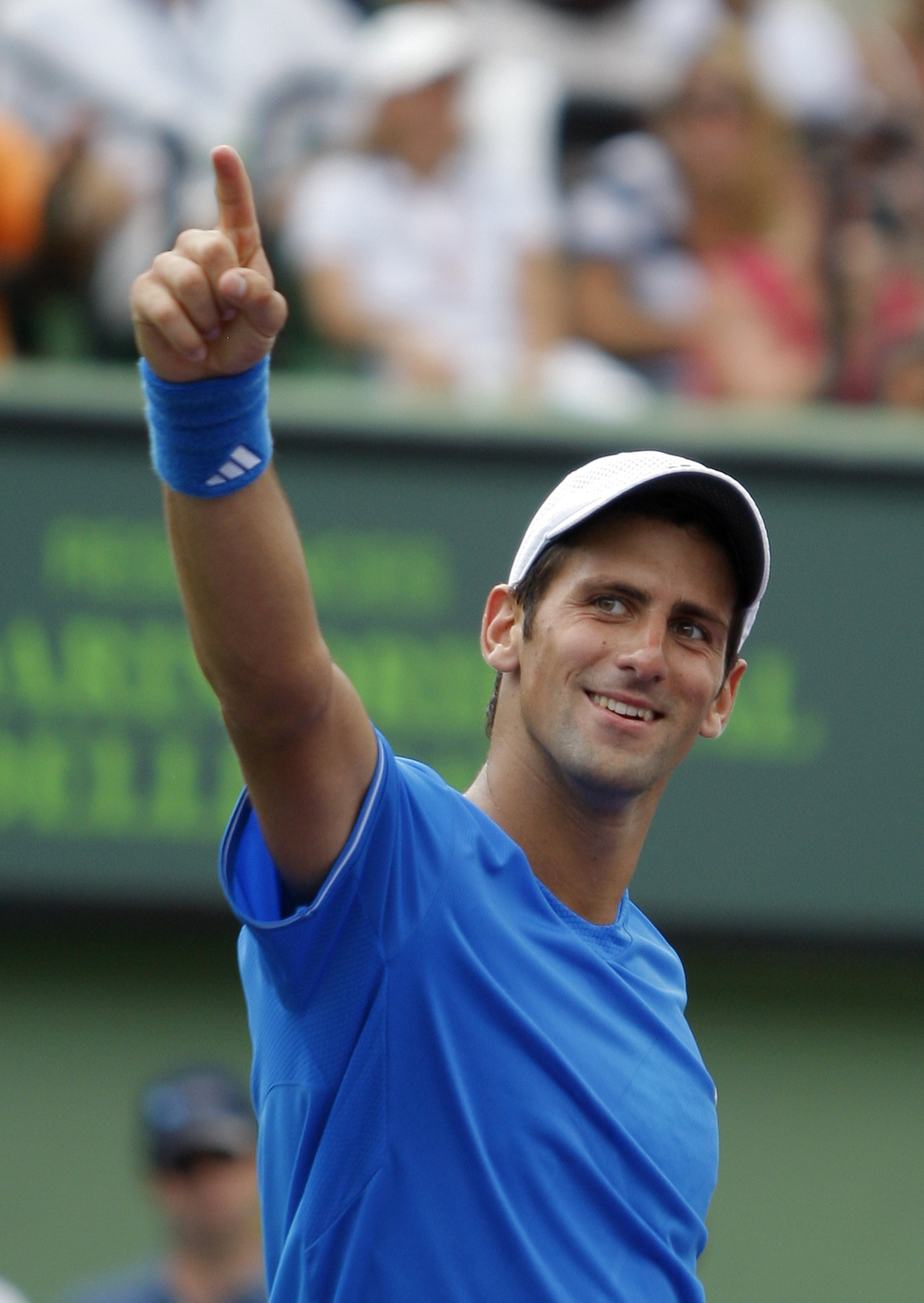 女排世锦赛：日本女排苦战五局逆转荷兰队，时隔15年重返四强