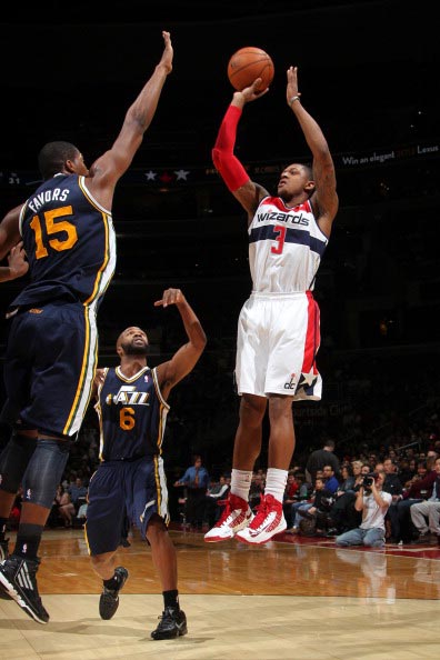 并可能引发 并可能引发